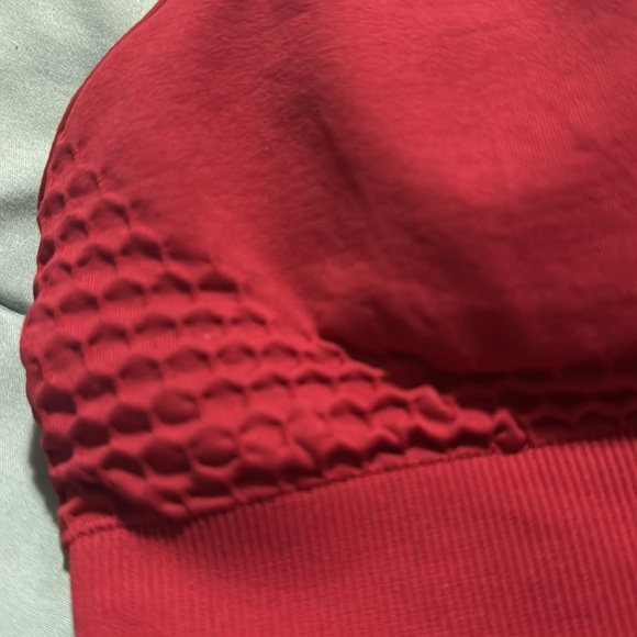 Halara Sports Bra - Picture 4 of 6